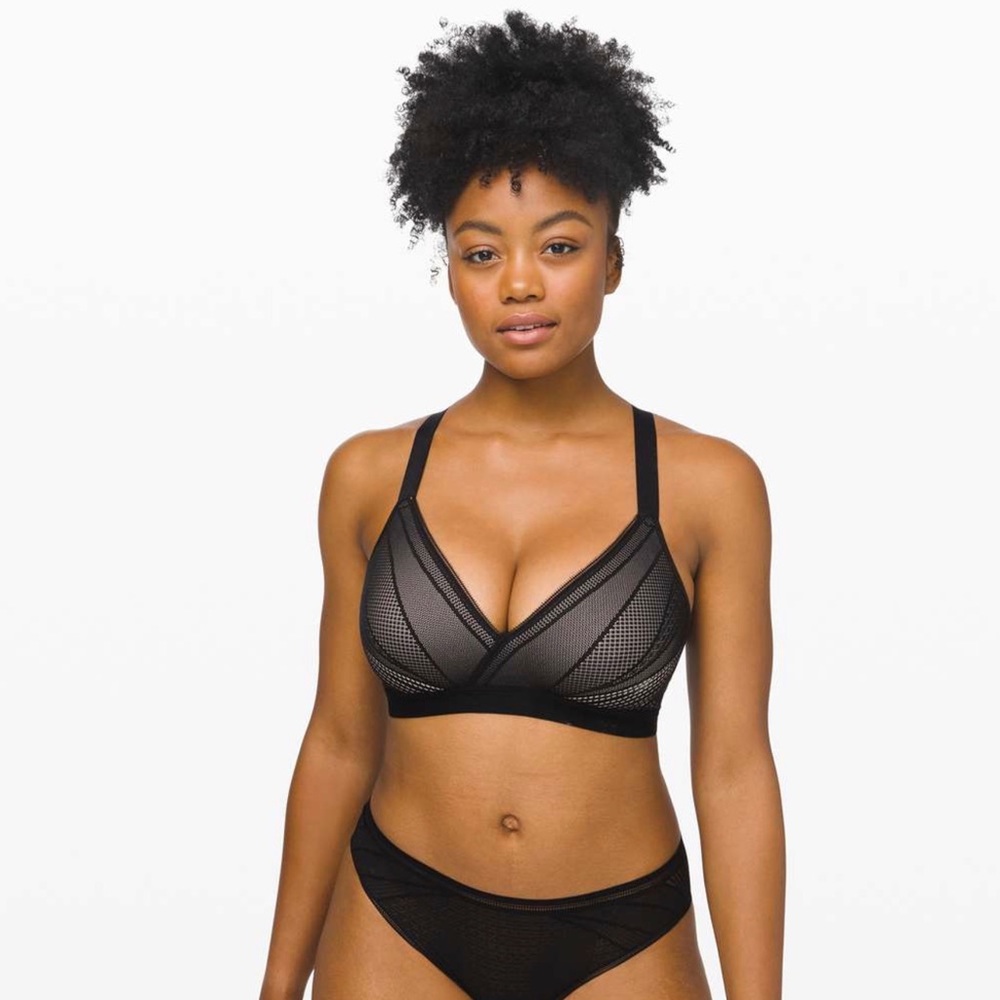 Lululemon Awake To Lace Bra NWT 32E